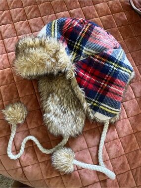 American Eagle trapper hat